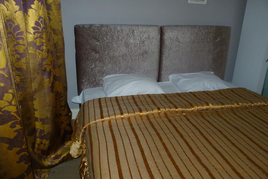 Eagles Budget Home Истанбул Екстериор снимка