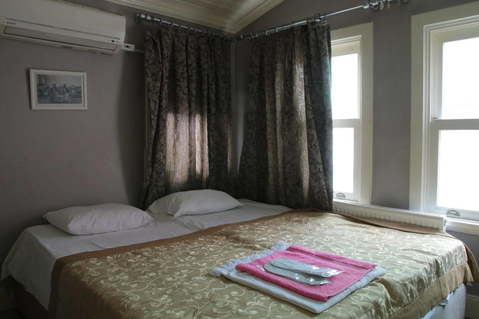 Eagles Budget Home Истанбул Екстериор снимка